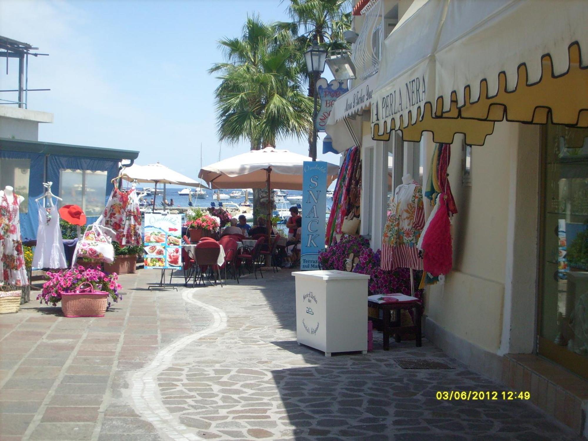 B&B Celestina Ischia Lacco Ameno  Exterior photo